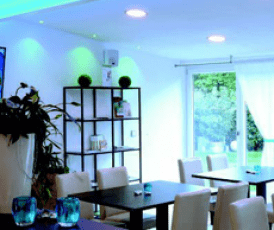 Ceiling recessed spotlights