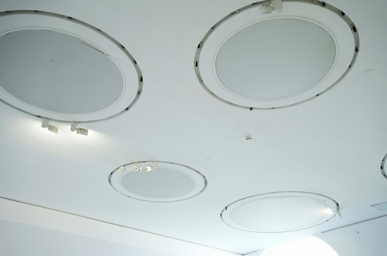 illuminare stanza soffitto inclinato
