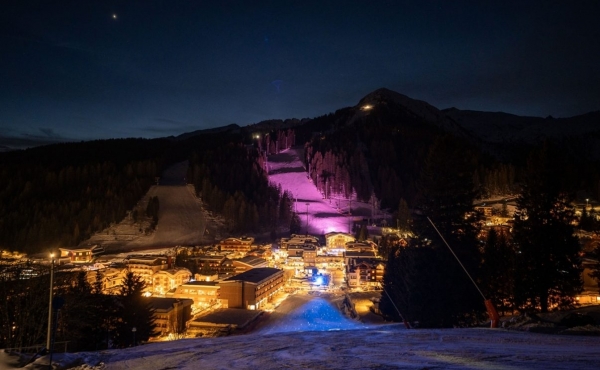 I filtri colorati per illuminare le tappe del giro d'Italia