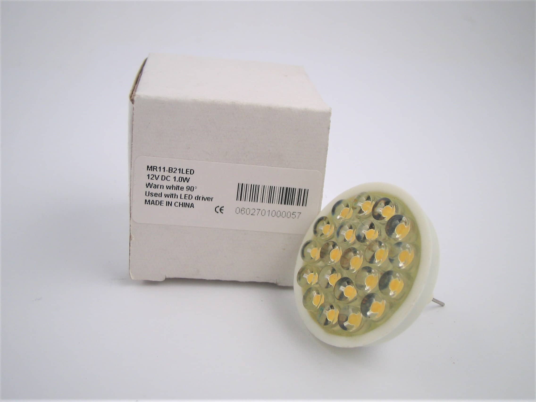 DICROICA LED  MR11 GU4 12V DC 21 LED BIANCO CALDO 90°