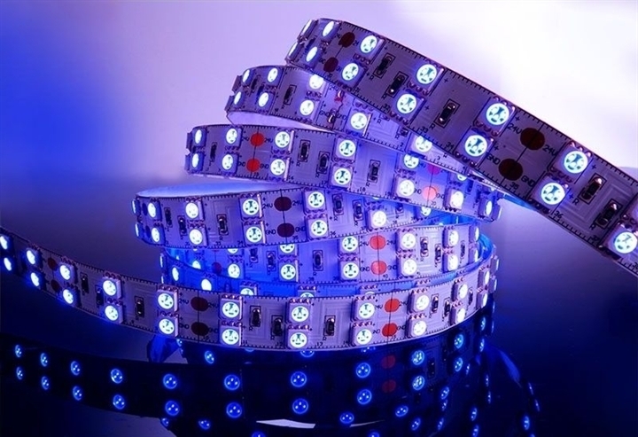 Striscia led flessibile IP20 SMD 5050 UV ultra violetti 3m 24V 60W