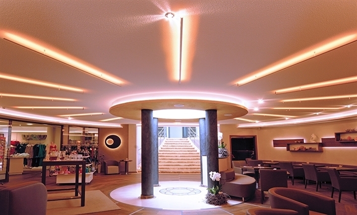 Striscia led flessibile 360 LEDS SMD 335 2700K 3mt. IP20 12V DC 7,33W/mt.