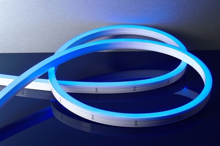 Striscia led flessibile D Flex Line luce verticale RGB+WW 42W 5MT IP68
