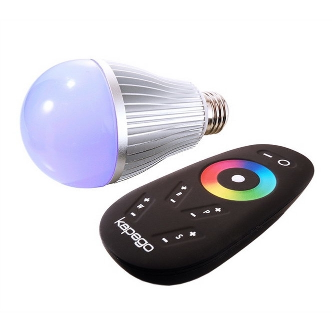 Lampada led a bulbo RF RGBW con telecomando 230V E27 2700 K