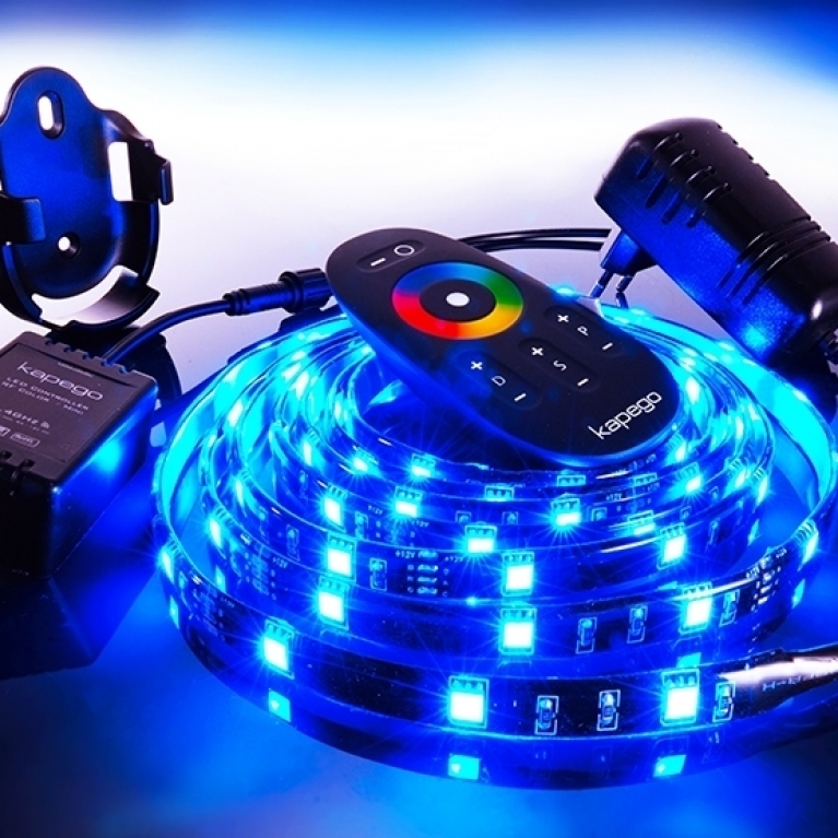 Kit installazione strisce led RGB 5050 SMD 2,5mt. + controller wifi