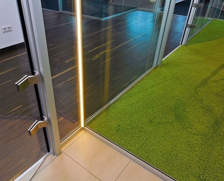 970400-profilo-alluminio-anodizzato-AV-01-10-strisce-led-angolo-corner-3-133312.jpg