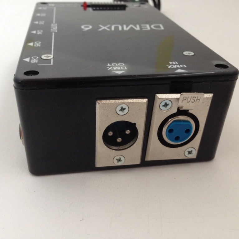 DEMUX 6 INTERFACCIA da DMX 512 A 0/10V 6 CANALI