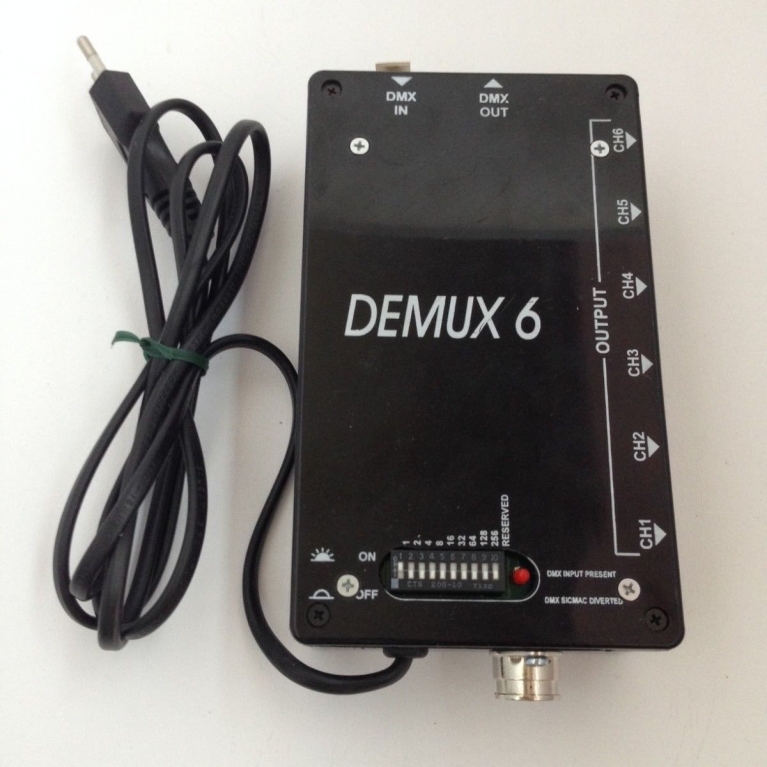 DEMUX 6 INTERFACCIA da DMX 512 A 0/10V 6 CANALI