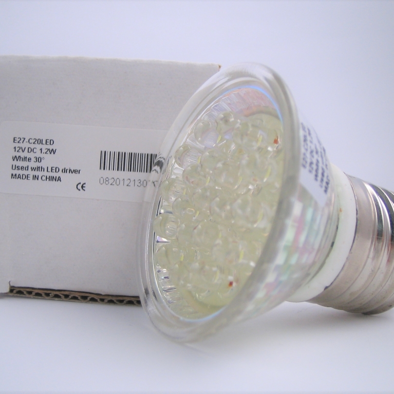 E27-c20-led-bianco-white-30-2-208163.JPG