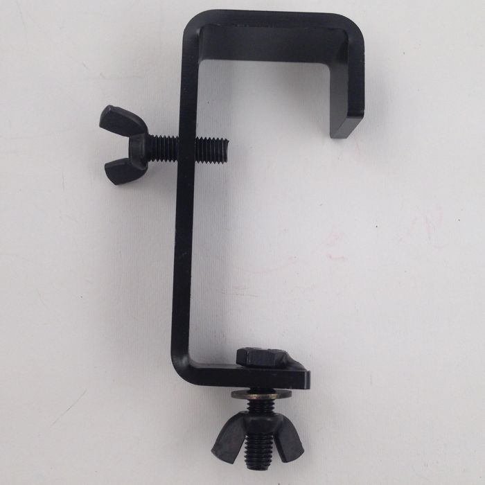 GA04 GANCIO IN FERRO NERO PER TUBO ø cm.5