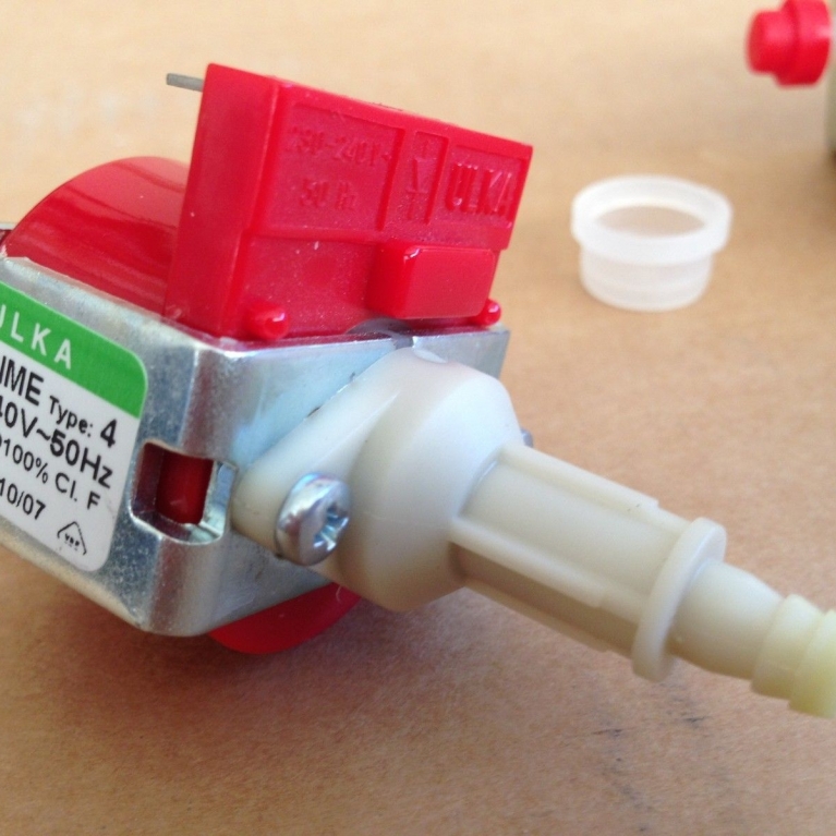 POMPA LIQUIDO ULKA NME TIPO 4 16W 230V
