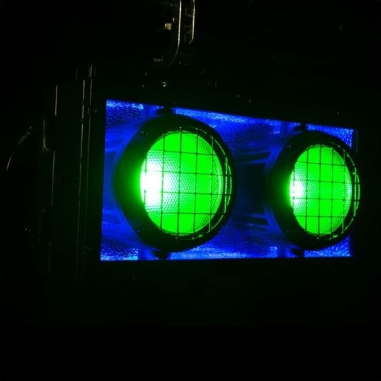 Accecatore led Encore DBX LED RGBAW 150W IP65 Effetto Strobo e RGB Background