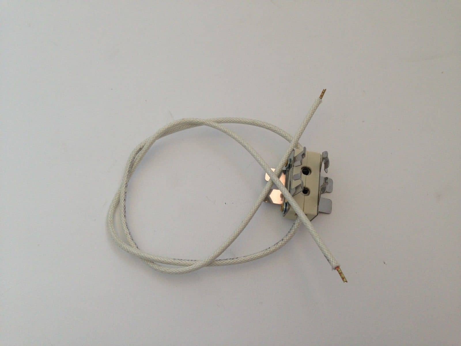 PORTALAMPADA GY/Z 9,5 CON CAVO CV. 30 cm.